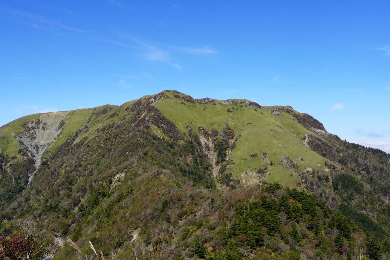 見ノ越-剣山-次郎笈-三嶺 縦走コースの写真