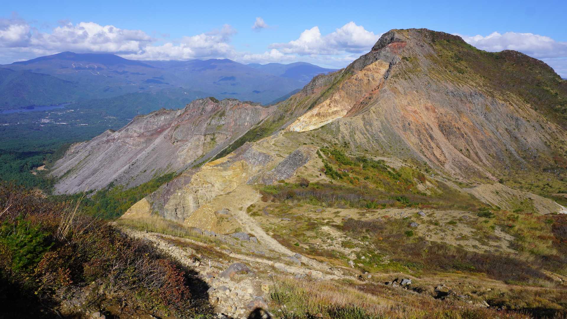 櫛ヶ峰へはバリエーションルート。山頂は広い草原で磐梯山の絶景らしい。
