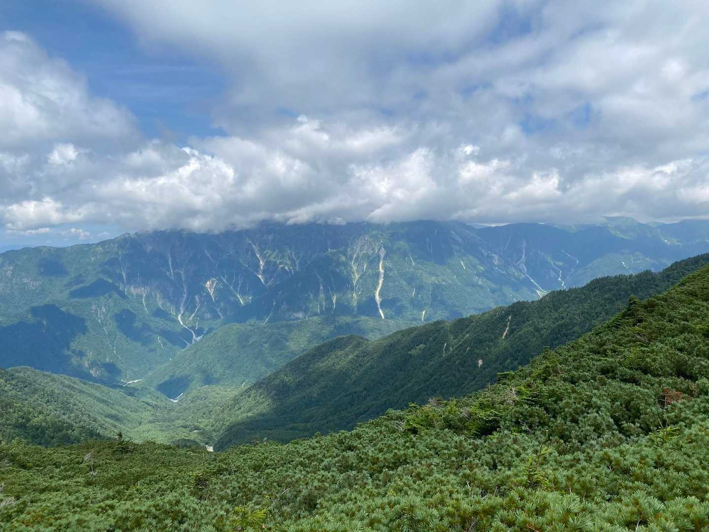 西穂高口駅-西穂丸山-西穂高岳-奥穂高岳-荷継小屋跡-白出 縦走コースの写真