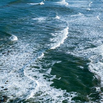 波

特に面白いことはありませんでした