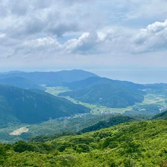 山頂からの琵琶湖。