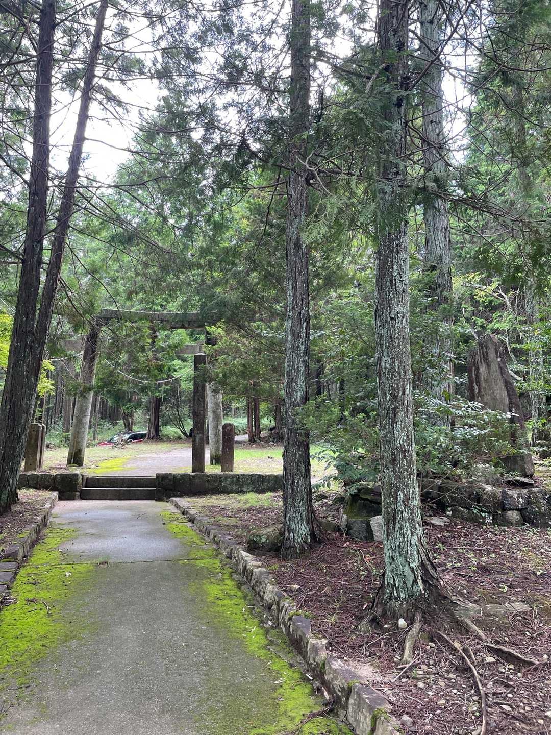 三国山登り口の三国山琴平宮⛩️