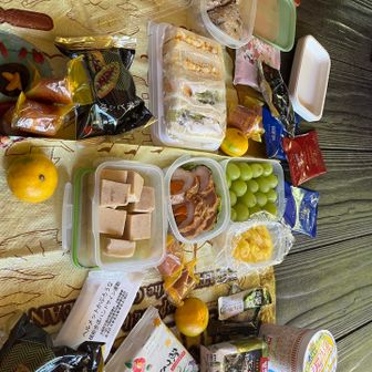 雨ヶ峠まで下り、ランチタイム🍙