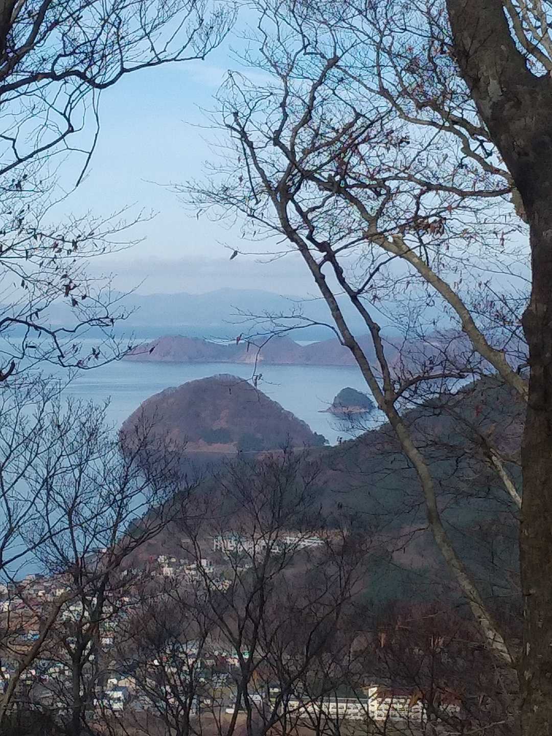 湯ノ島＆ゴメ島が近い