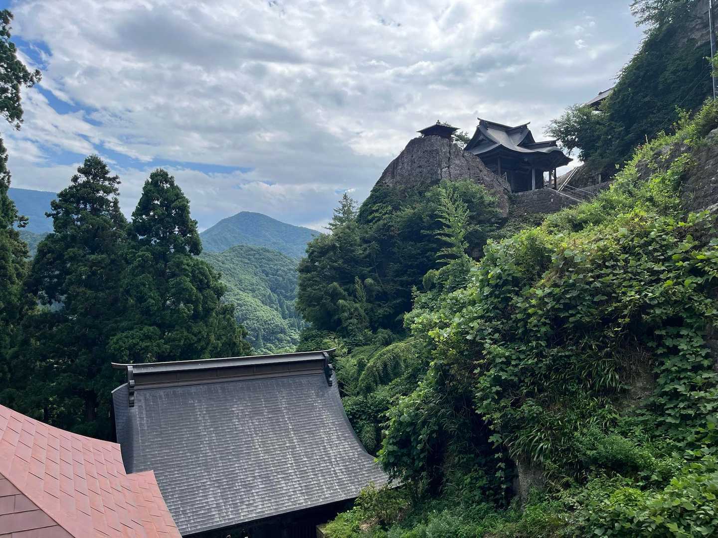 山寺往復 | 1015段の石段を登り五大堂の絶景へ。芭蕉の面影残る宝珠山歩きの写真