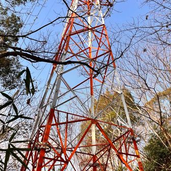 赤白の鉄塔
なかなかかっこ良い