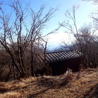 加入道避難小屋
昔より綺麗？建て替えた？