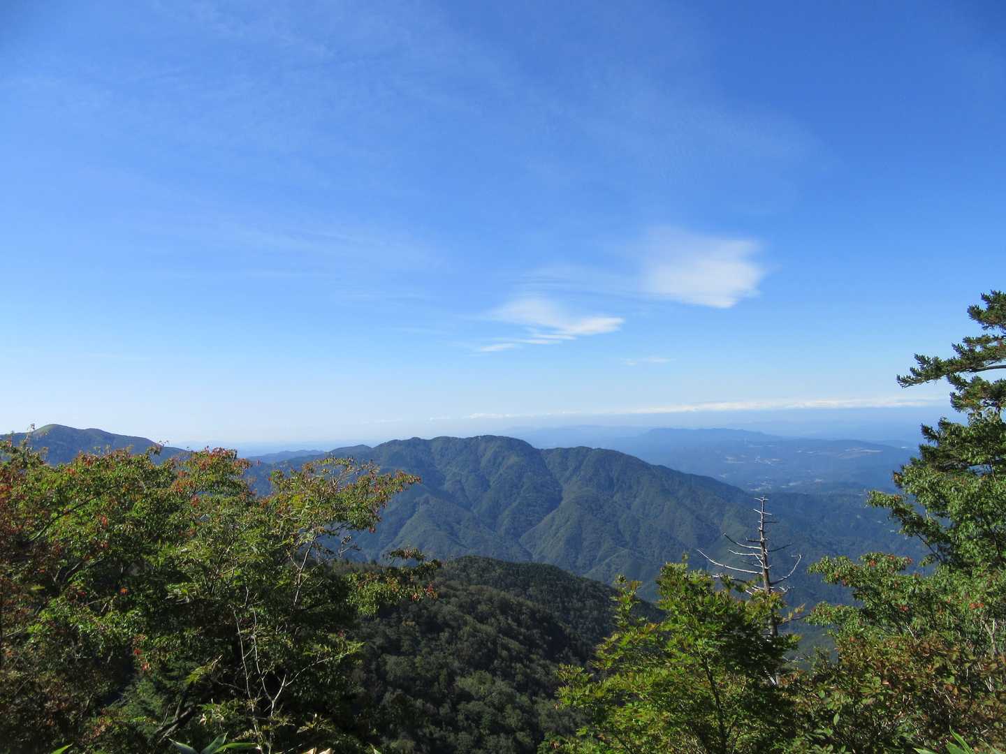 だいぶ登ってきましたよ。しかし、既に3時間が経過・・・・