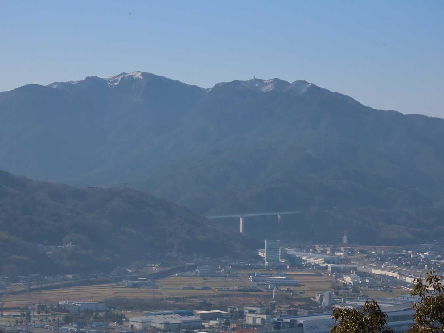 岩籠山