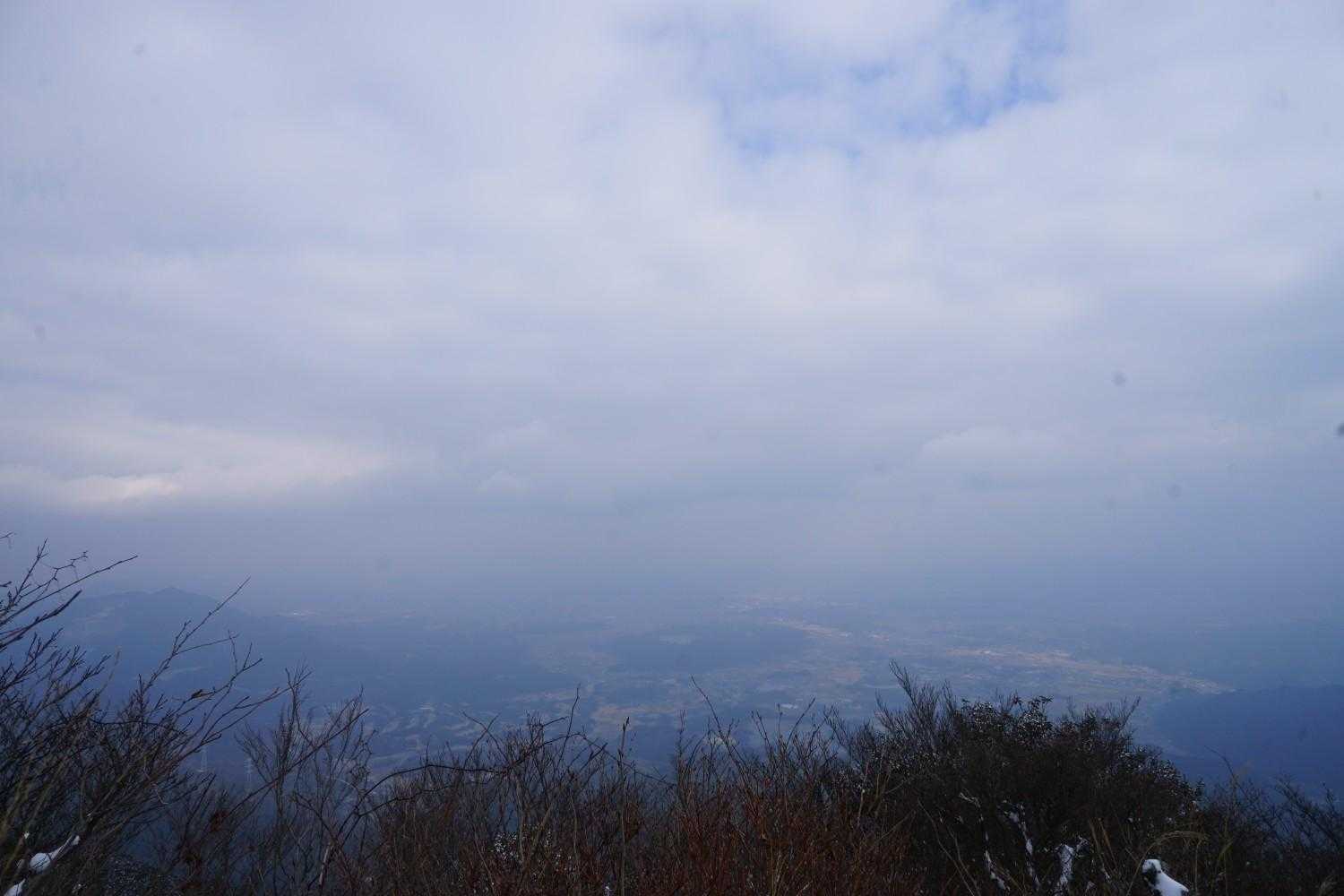 眺望はあまり良くない天気でした。残念。