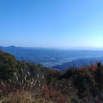 亀ケ岳。黄砂ひどい。