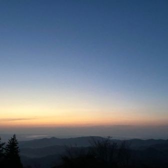 遠くが全く見渡せない
日の出☀️前のつつじヶ丘高原