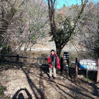 ふれあい公園の遊歩道。
風の池