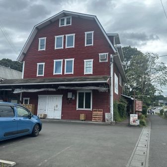 道路沿いで目立つ建物
後で訪れたい場所、頭のメモリー記憶