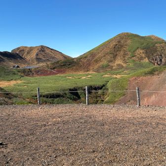 男女岳は登山者の列が出来てました😆