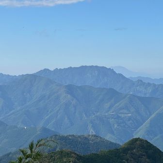両神山