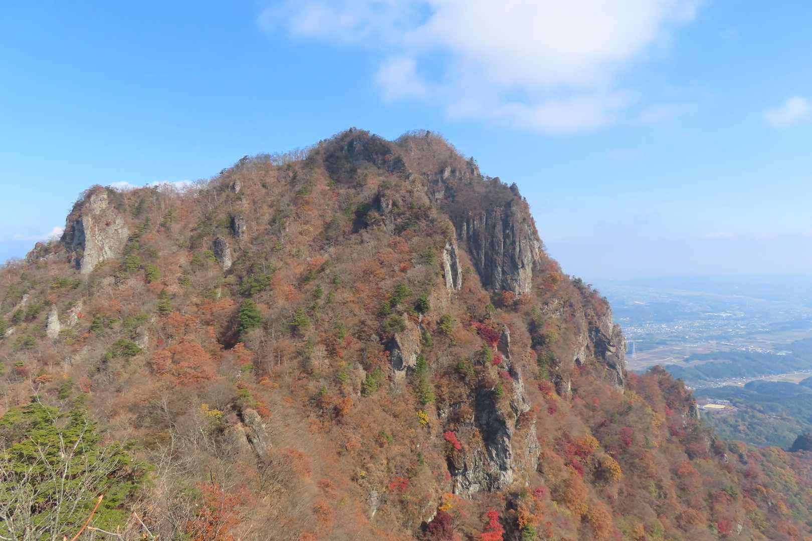 相馬岳方面を望む