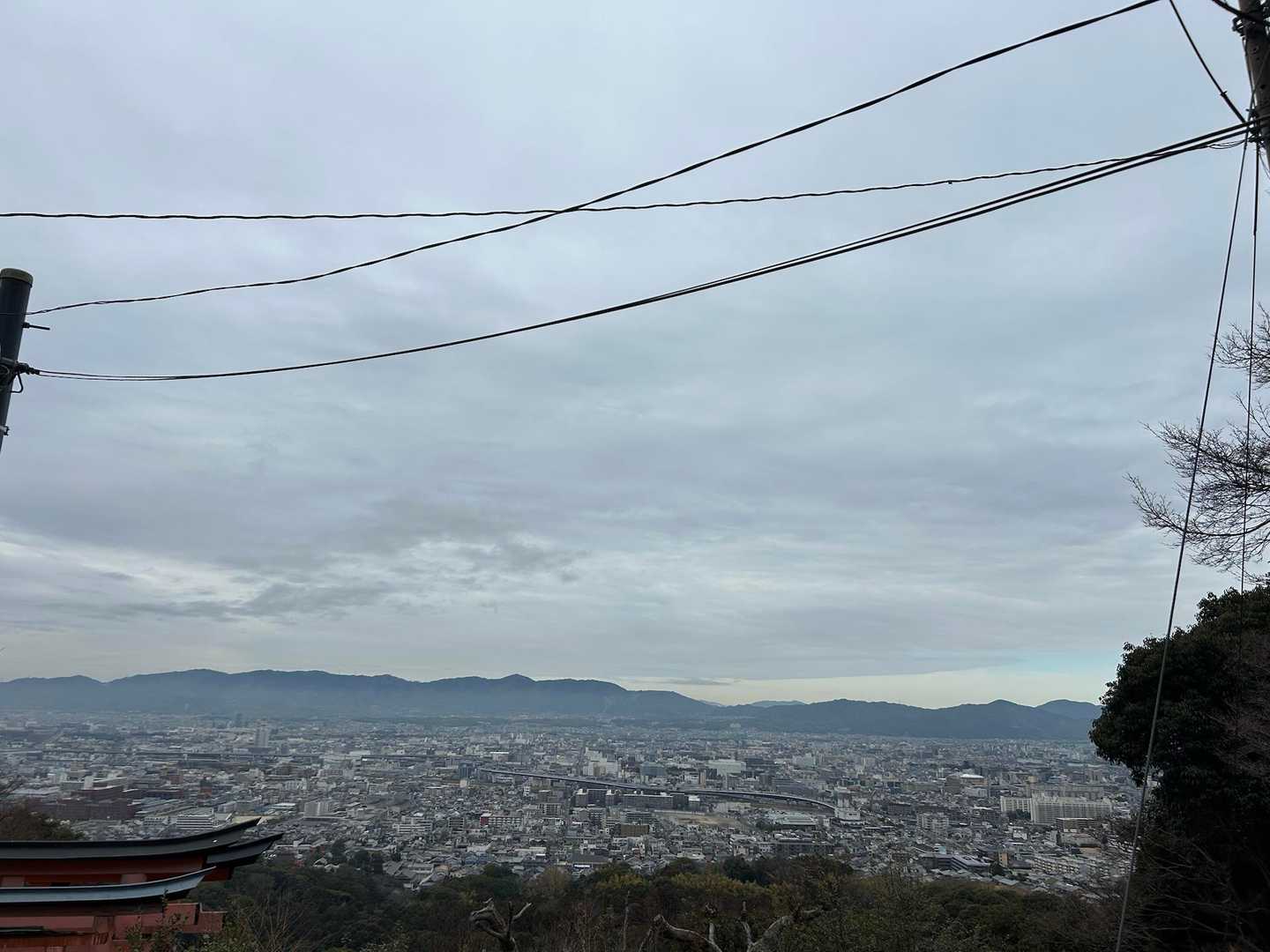にしむら亭からの眺望
今日はどんよりした感じの空