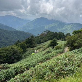 野営地発見