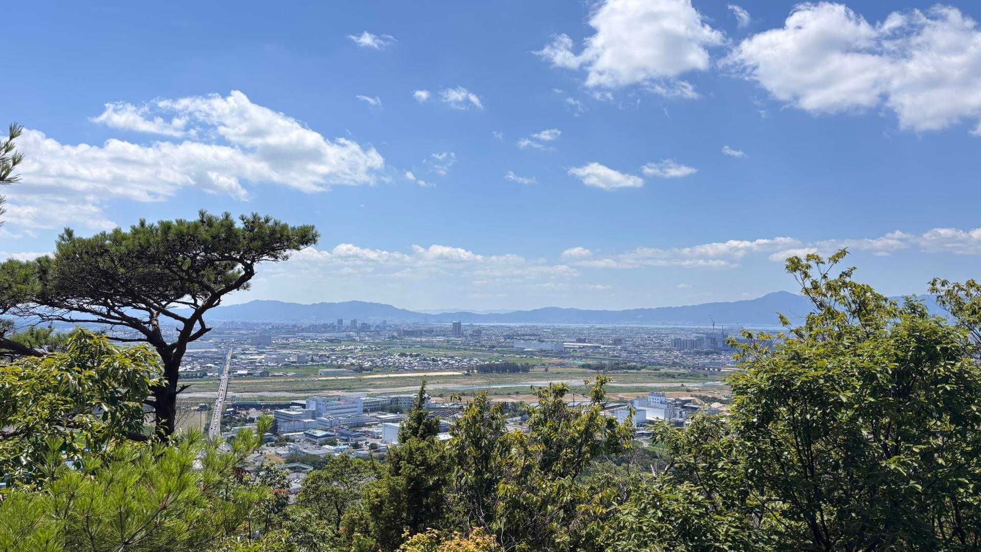 ここは三越、
ではなく二越。
下山は近い。
