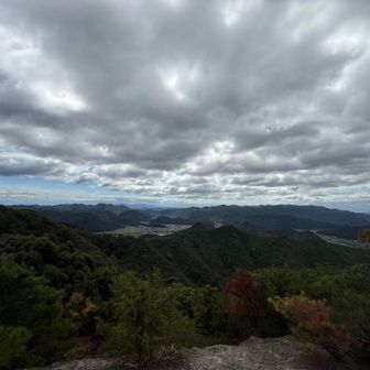 たった10キロとは思えない稜線