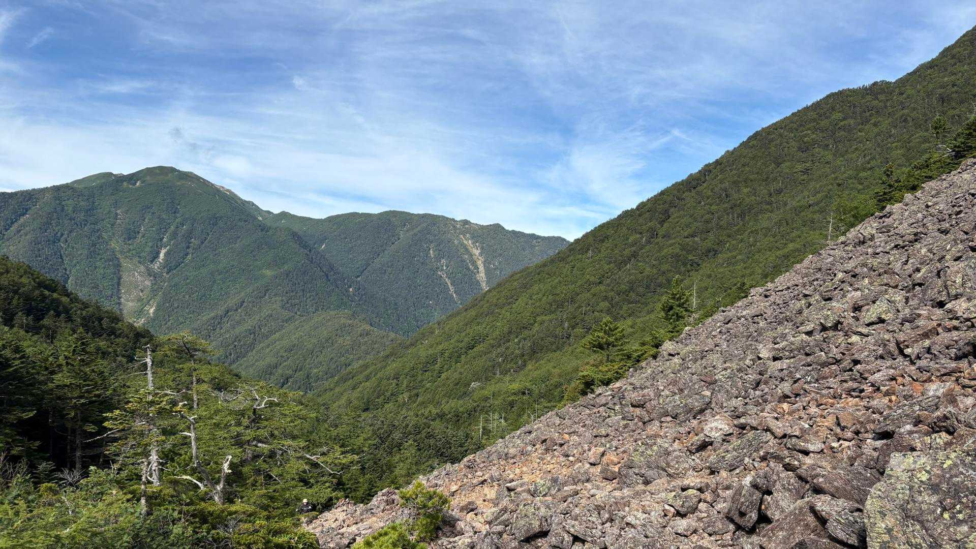 振り返り仙丈ヶ岳✨
