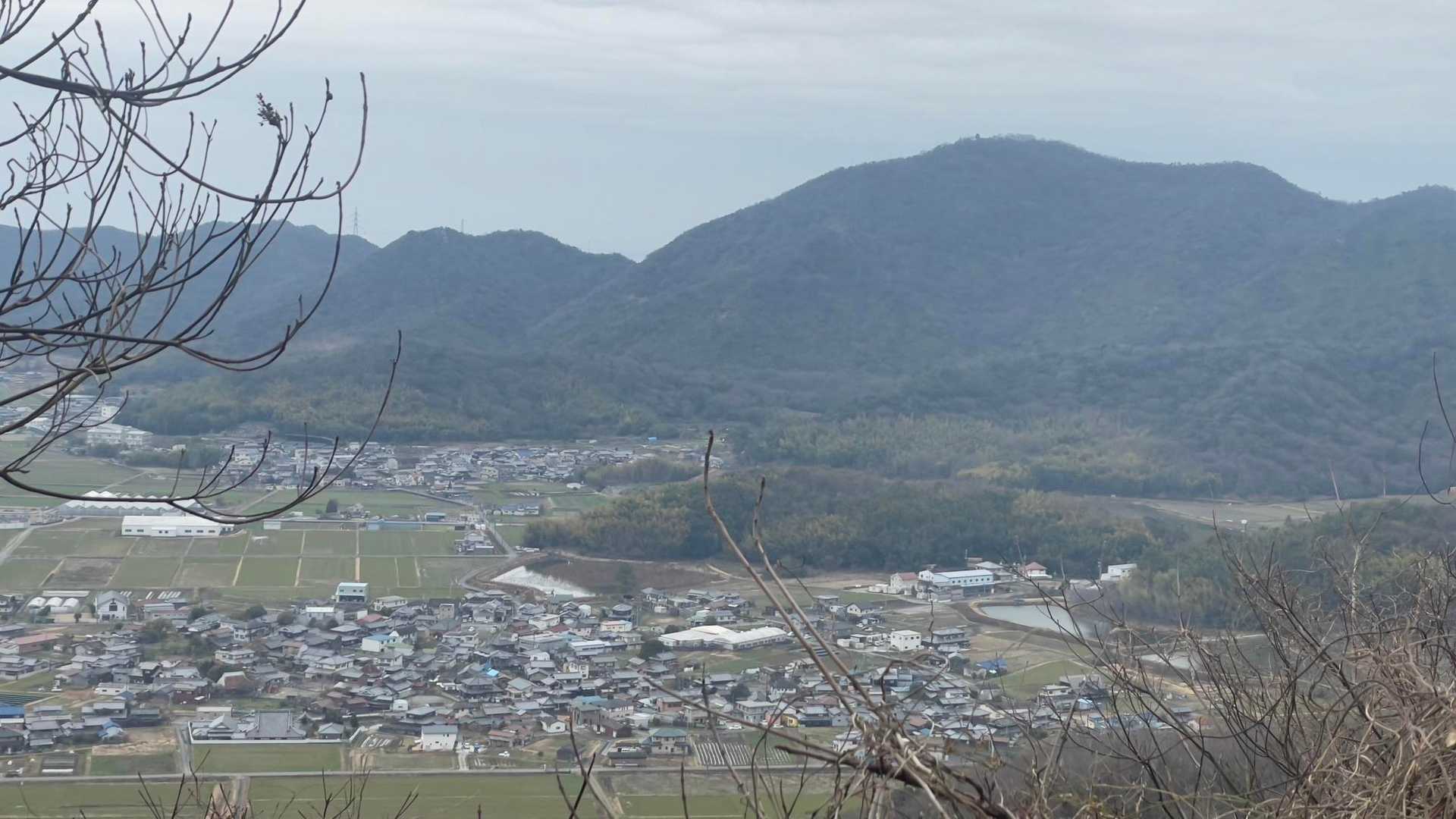 大藤山石仏登山道西側ルート入口-大藤山 往復コースの写真