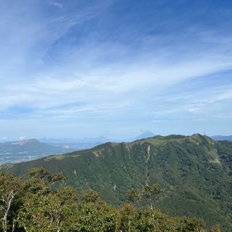 伊達紋別岳だそう。
私はまだ未踏なのでいつか登りたいところ。