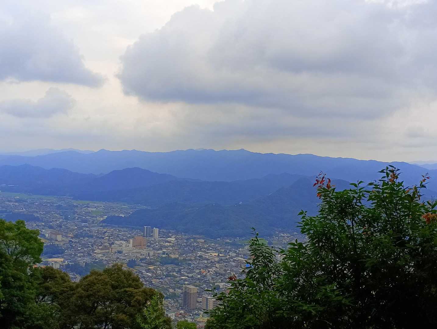 🏯山頂眺望　山並み