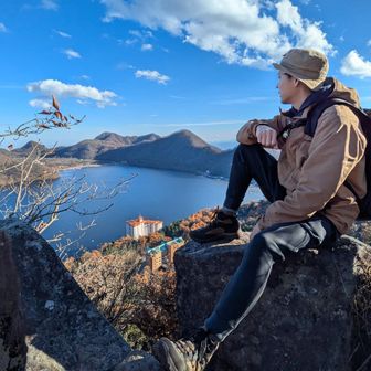 山登りんたろう