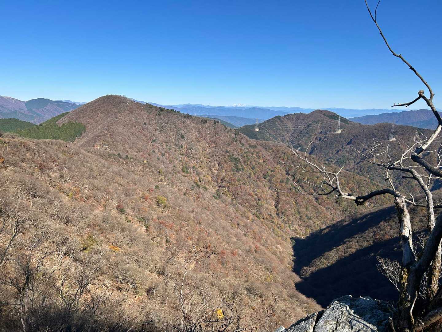 中央奥に見えるのは白山でしょうか…