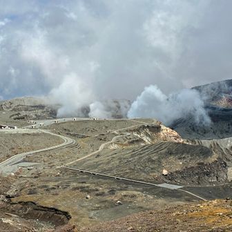 早く火口の展望台行けたらいいのに