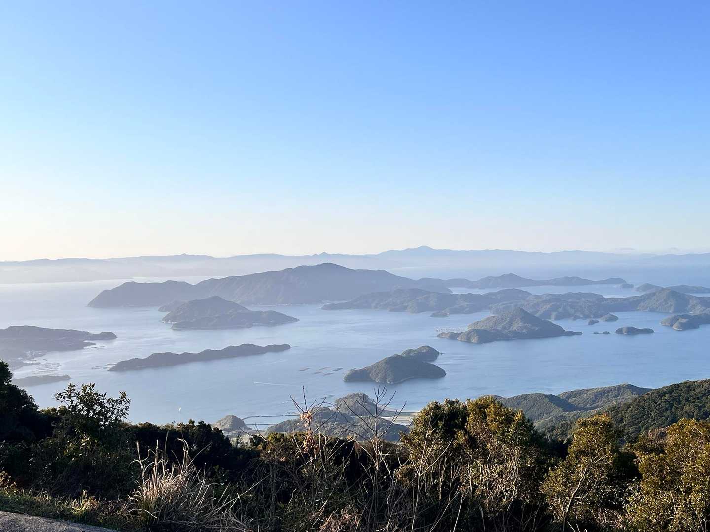 駐車場からの景色　八代海に浮かぶ島々