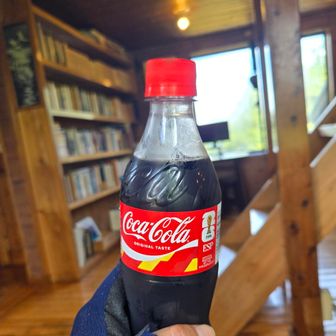 みやま山荘でもコーラ補給