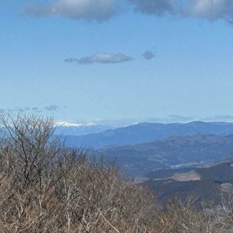 一番奥の真っ白な山は何山か🤔

地元の方に聞いたが結局は分からずじまい😅

この方も言われてた、『宇都宮からですか？山が沢山あって良いですね〜』ですって😉

宇都宮に住んでる方には実感無いかもしれないけど、岡山県人からしたら宇都宮って素晴らしい環境なんですけど（東京にも近いし🥰）