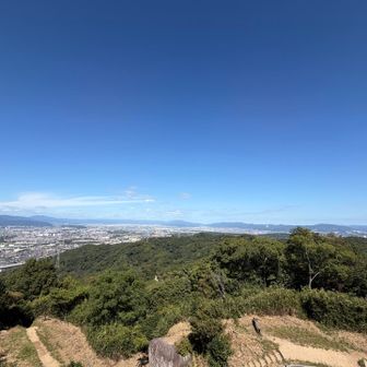 京都方面
愛宕山と比叡山がケンカしたという話で盛り上がる