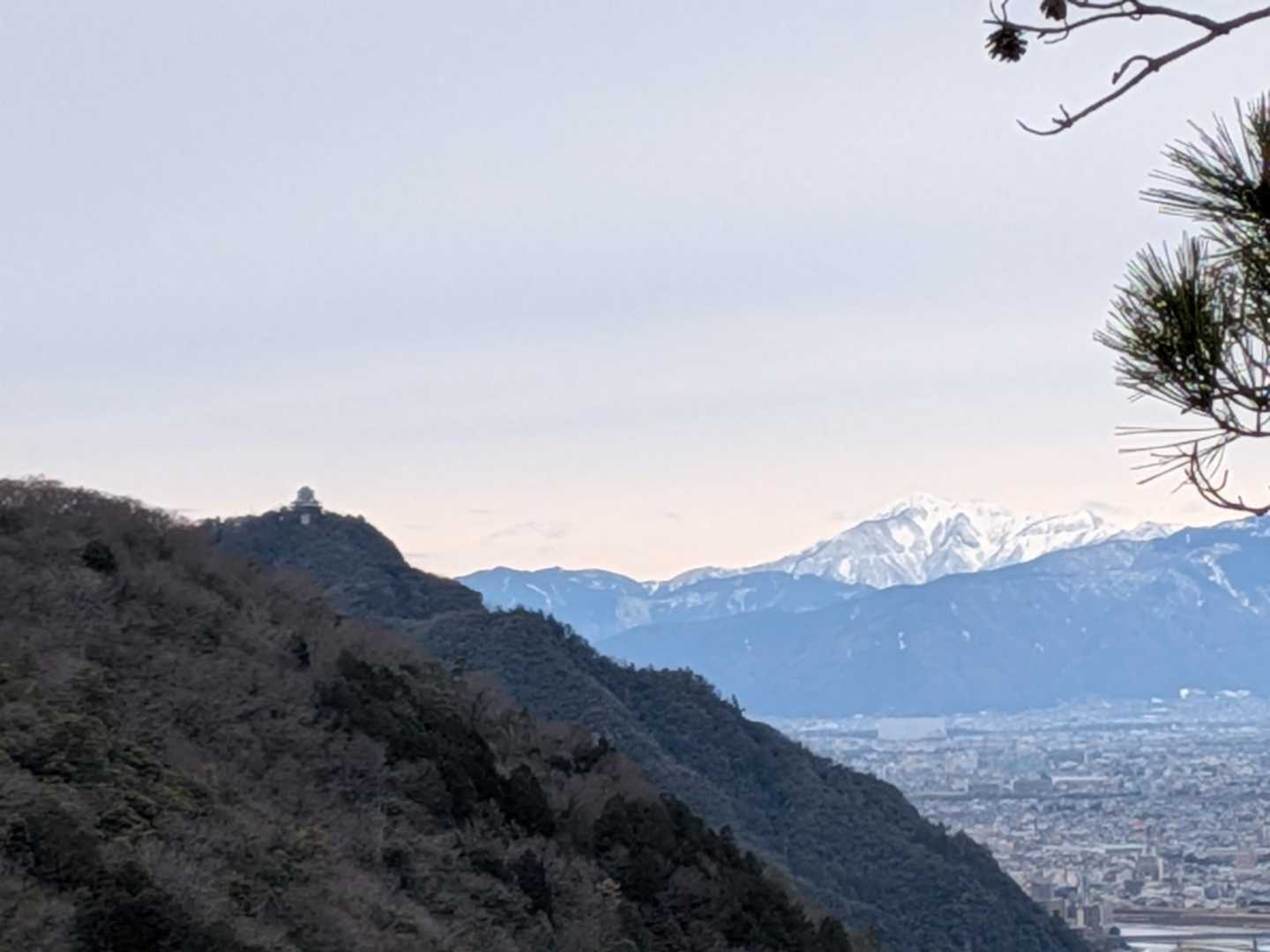 岐阜城と伊吹山