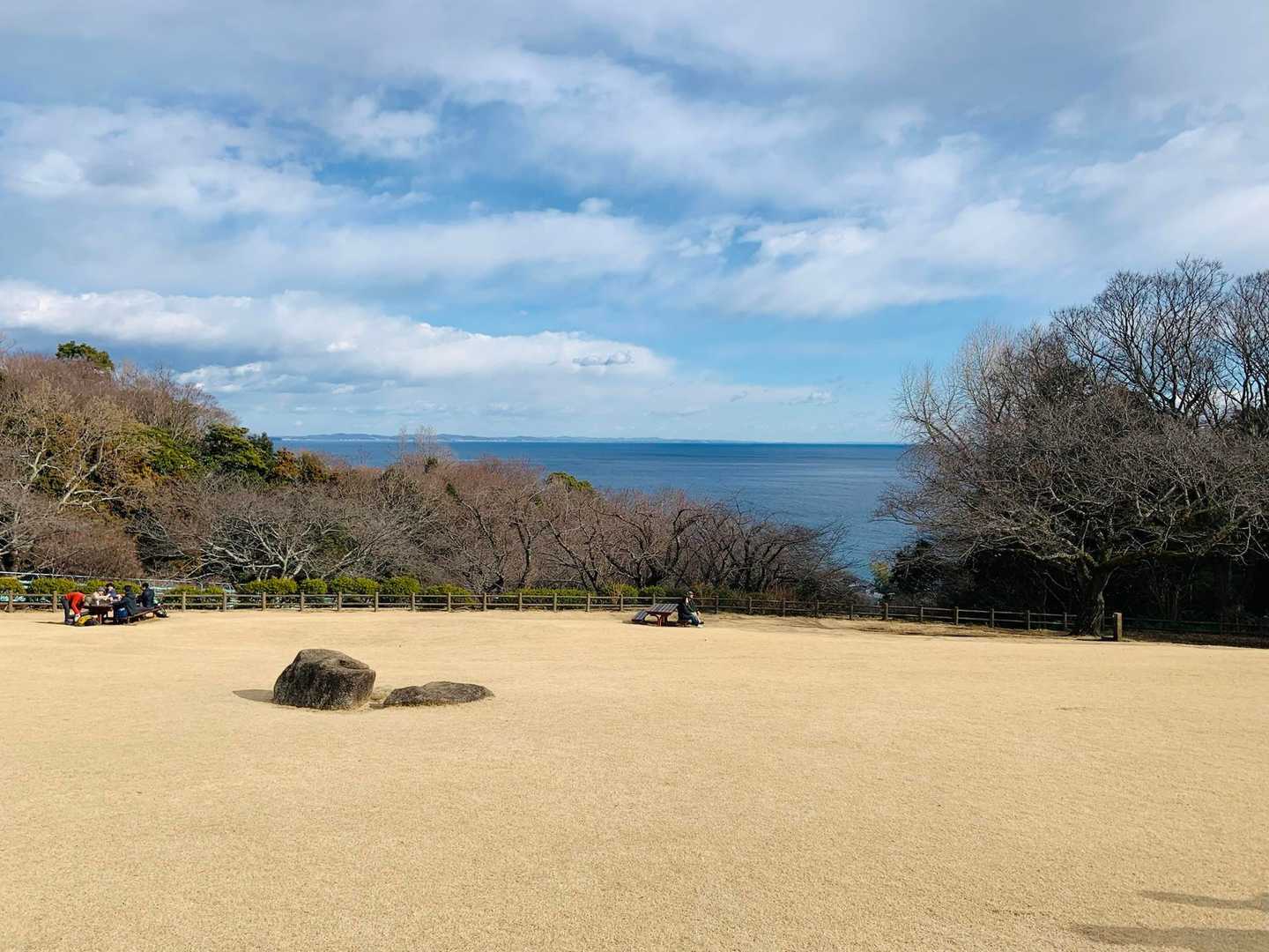 山頂は広くて気持ちいいーーーーーぃ✨