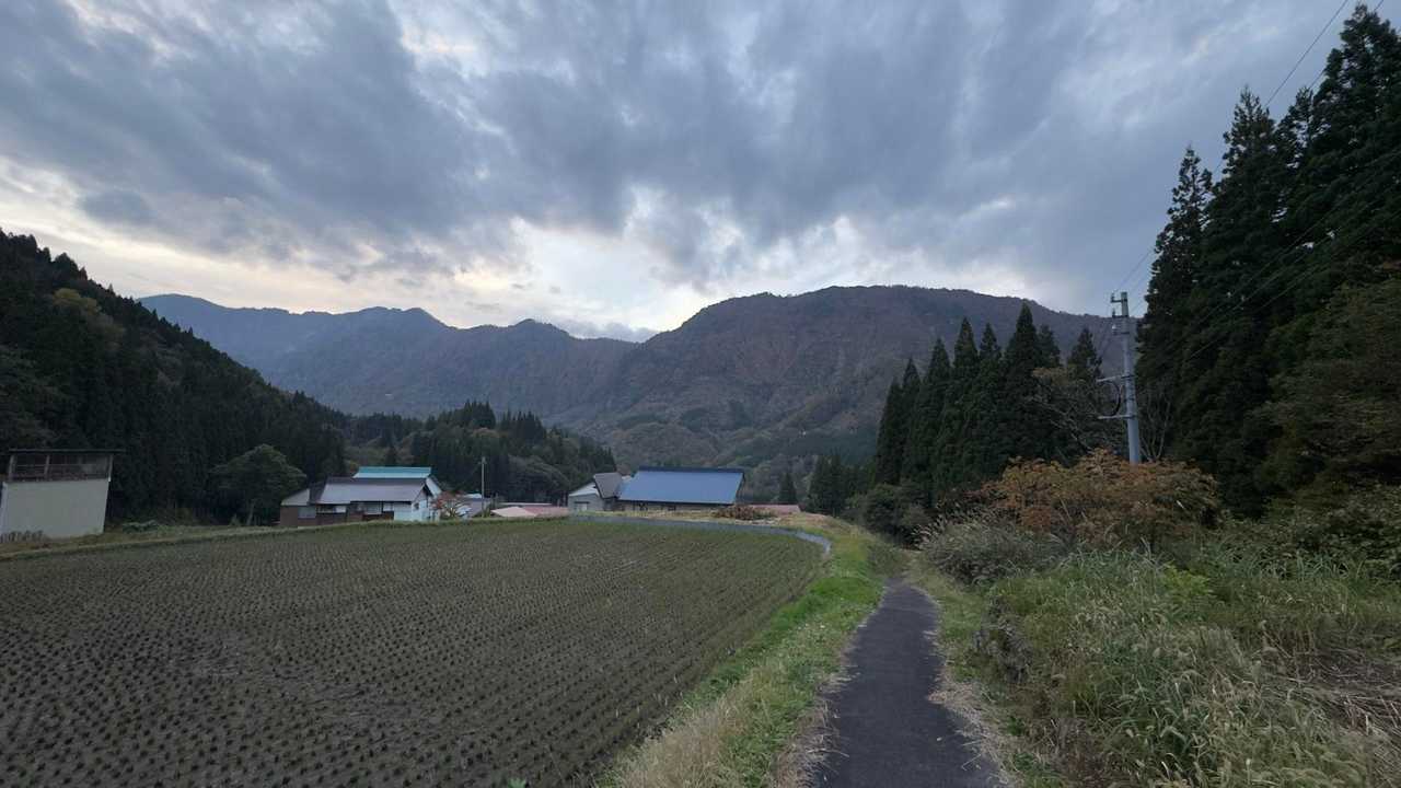 信越トレイル#5（sec.10-9-8／苗場山〜小赤沢〜結東〜森宮之原駅）、完走！ の写真 36