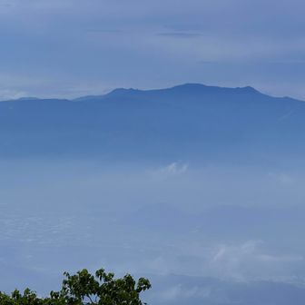 岩菅山、裏岩菅山