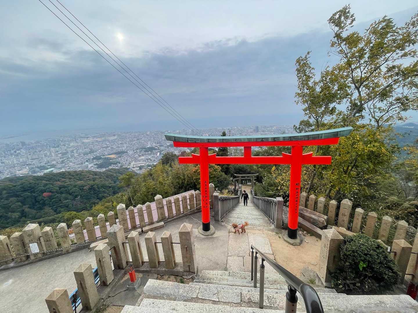 須磨浦公園駅前バス停-旗振山-高倉山-高倉台登山口-横尾山 縦走コースの写真