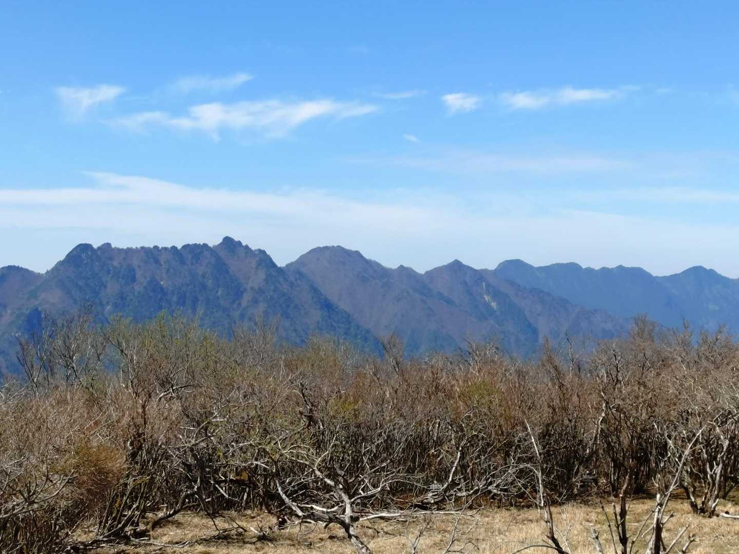 二ツ岳〜東赤石山方面