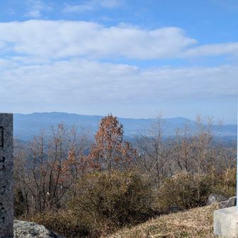 気軽に登れて、頂上広く、360°眺望👍️いい山です！