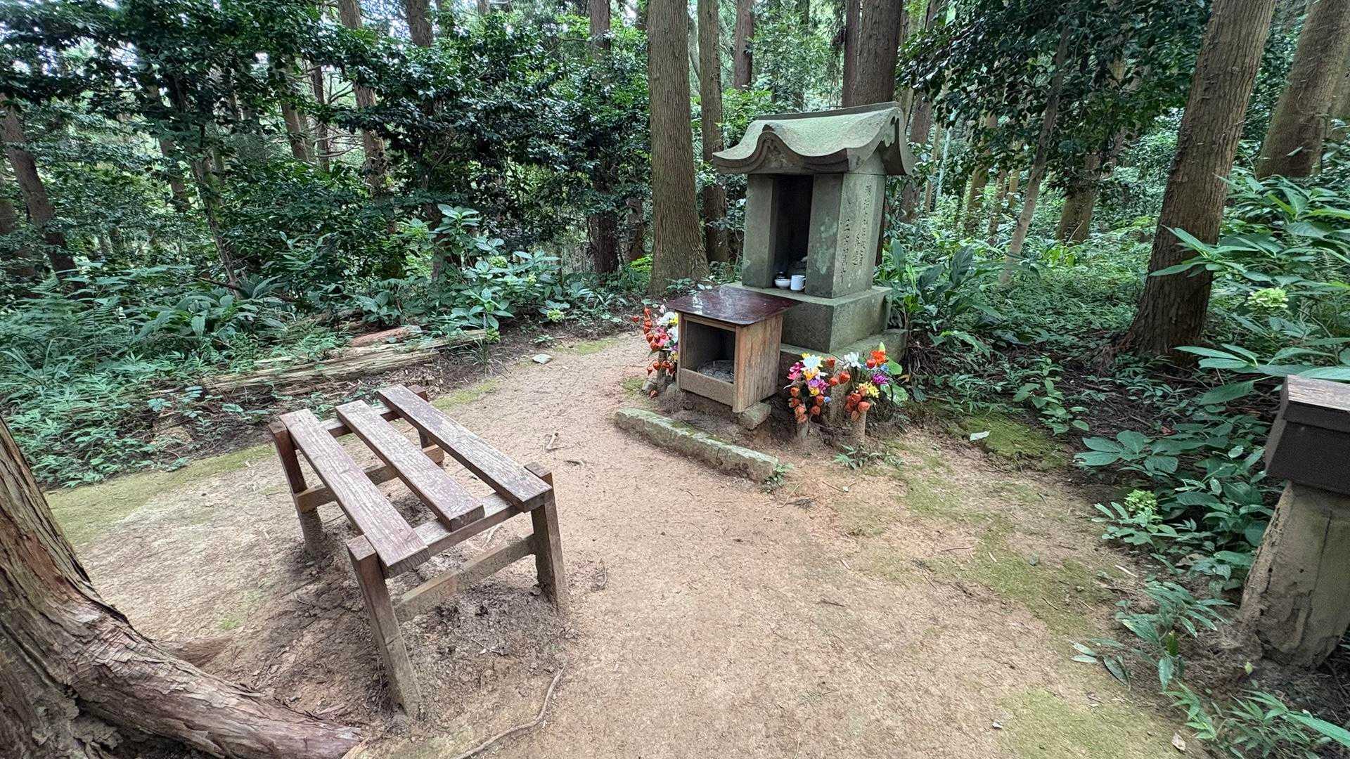 目の前には座りずらいな〜