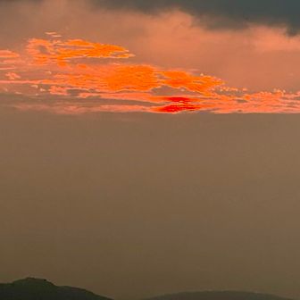 山の稜線よりずいぶん高いとこで沈んでしまった