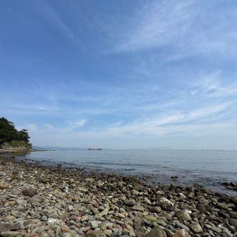 それにしても、紀淡海峡は静かな海で、波もほとんどなく、美しい湖みたいな感じでした