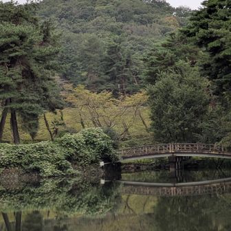 ひょうたん池より庚申山