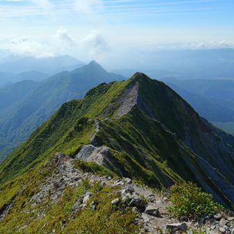 三ノ峰、烏ヶ山