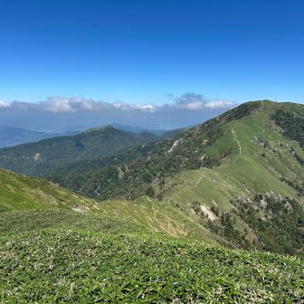 剣山までの最後の稜線