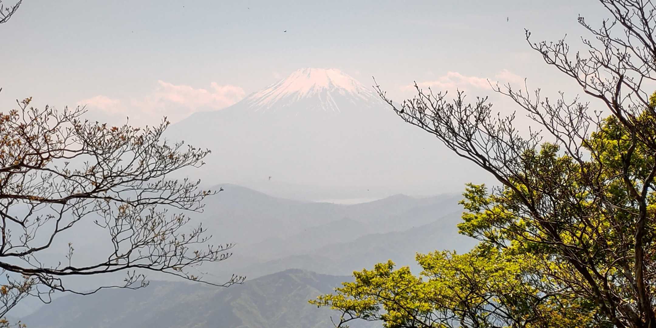 山頂からの富士山🗻
靄ってきていました～🧐